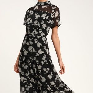NWT Floral Dressed Up Black Print Midi Dress